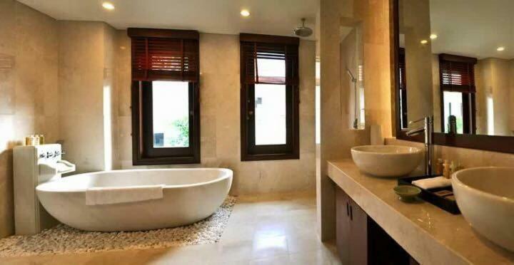 Champa Villa With Private Pool At Furramar Danang ภายนอก รูปภาพ